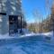 La Romane Stylish forest chalet w spa