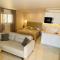 Thelfi Luxury studio in Attica - close to varkiza beach - Sea view