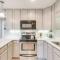 Darien Condo with Boat Dock Access Walk to Downtown - دارين
