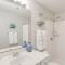 Darien Condo with Boat Dock Access Walk to Downtown - دارين