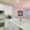 Walk to Main Street North Myrtle Beach Condo - ميرتل بيتش