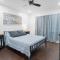 RiverSuite1 - A mesmerizing river and bridge view. - Russell
