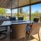 RiverSuite1 - A mesmerizing river and bridge view. - Russell