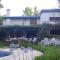Amplia casa con jardín quincho y piscina - Lujan de Cuyo