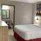 Days Inn by Wyndham Kingdom City