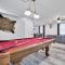 POCONOS BRAND NEW LAKEFRONT Oasis 1 ACRE, HOTTUB GAMEROOM FIREPITS TALK ABOUT PRIVACY