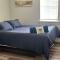 318 E Youngs Ave Unit 8 Salty Shore Retreat Idyllic Studio by the Sea - وايلدوود