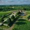 Château 14e siècle vue panoramique sur les vignes - Le Tourne