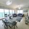 Luxurious 2 bedroom Beachfront Apartment - direct seaview