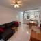 Seaview apartment with garden & pool - Pafos