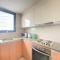 2BR Condo unit with balcony- Pool Access- Near Airport - Lapu Lapu City