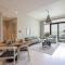 Stunning Beachfront 1BR Apartment in Palm Jumeirah By ĀYA Boutique