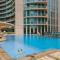 Luxurious 2 Bed Next to Burj Khalifa, Hosted by Desert City Stays - Dubaj