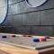7 BR Heated Pool, Game Room, Theater, Sleeps 25 - تامبا