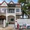 Rattana House Homestay