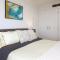 Chic Darling Harbour Oasis in the Heart of Sydney, 2BR 2BA, Resort-Style Amenities