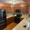 Beautiful home with mountain top views with an EV and NEMA connection!! - باوكيبسي