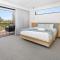 Cambridge Gardens - Sorrento Resort Style Luxury with Gas Heated Pool & Spa
