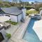 Cambridge Gardens - Sorrento Resort Style Luxury with Gas Heated Pool & Spa