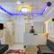 Collection O Sundew - Jaipur