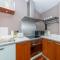Pass the Keys Newly built Top-Floor Flat with Private Terrace - Reading