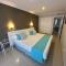 RF La Quinta Park Suites