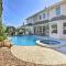 Serene 4BR Lux Home w Heated Spa Pool Massage Chair - 赛普里斯
