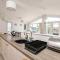 Lodge Sleeps 6 with Private Hot Tub