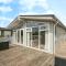 Lodge Sleeps 6 with Private Hot Tub