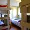 Bon Paul & Sharkys Hostel