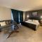 Close To Whyte University New Renovation