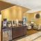 Best Western Plus Longbranch Hotel & Convention Center - سيدار رابيدز