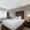 Best Western Plus Longbranch Hotel & Convention Center - سيدار رابيدز