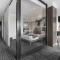Luxurious Fitzroy Street Getaway
