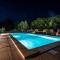 Holliday House MaraFondole