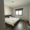Previllage RED Apartment