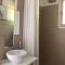 Chambre avec salle de bain privative