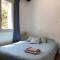 Chambre avec salle de bain privative
