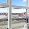Bright I Airy 3BR Apartment - Hafnarfjördur