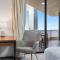The Ballah - Central Surfers High Floor 2 Bedroom Ocean View unit with Parking Pool GYM
