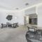 The Ballah - Central Surfers High Floor 2 Bedroom Ocean View unit with Parking Pool GYM