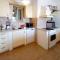 Cheerful 2 bedroom villa with pool. - Kampos