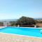 Cheerful 2 bedroom villa with pool. - Kampos