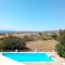 Cheerful 2 bedroom villa with pool. - Kampos