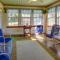 Vintage Chipley Getaway on Large Private Property