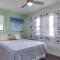 Cozy Beach Bungalow with a Heated Pool - شاطئ بينساكولا
