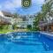 Beachfront 4 BR Condo with Pool Next to the Beach - Бусериас