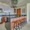 New 2 BR Condo One Street From Beach - Pool - Gym - 新巴利亚塔