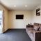 Ellerslie Palms Motel