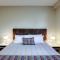 Ellerslie Palms Motel